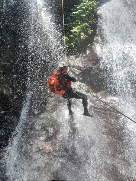 宜蘭南澳鹿角溪溪降-【新手溪降體驗】