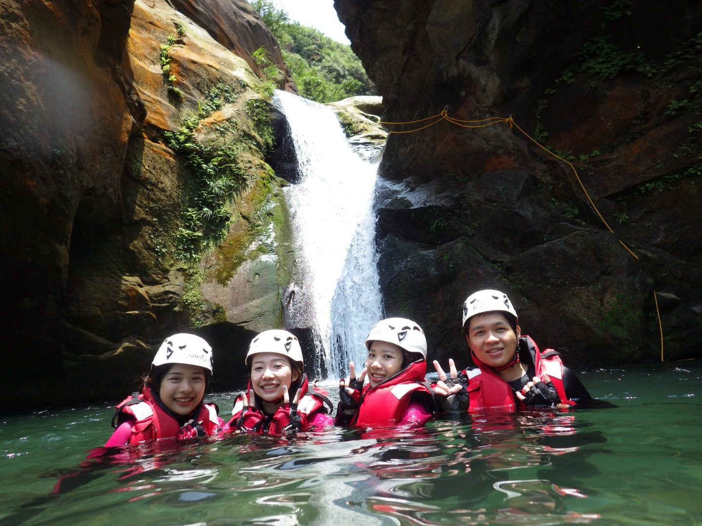 新北瑞芳半屏溪溯溪-【三鬼傳奇之大怒神滑瀑】