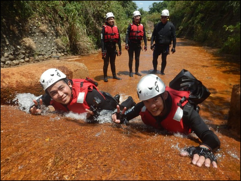 新北瑞芳半屏溪溯溪-【三鬼傳奇之大怒神滑瀑】