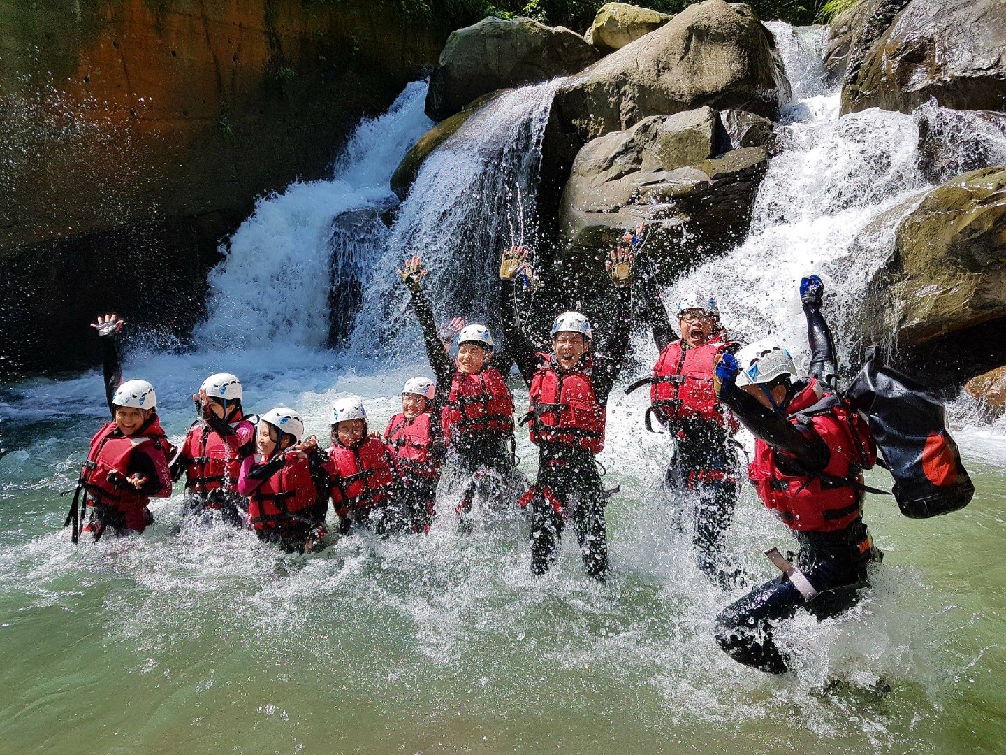 苗栗泰安打比厝溪溯溪-【親子+新手入門推薦】