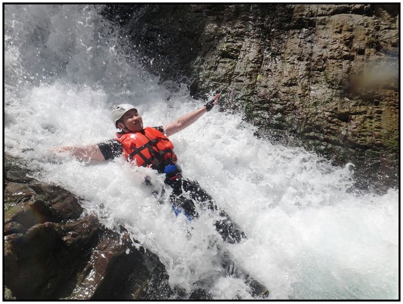 苗栗泰安打比厝溪溯溪-【親子+新手入門推薦】