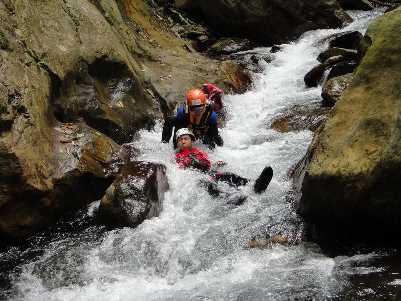 宜蘭南澳鹿皮溪溯溪-【金岳瀑布+大滑瀑】