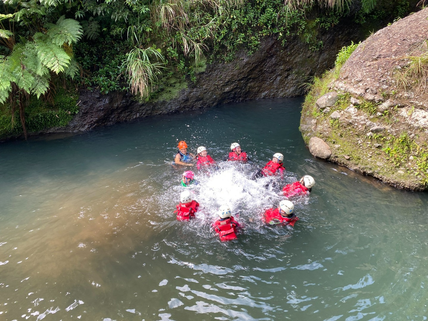 台北石門老梅溪溯溪-新手入門推薦