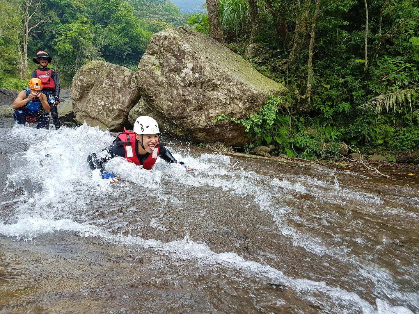 台北中坑溪溯溪體驗-【超級滑瀑】