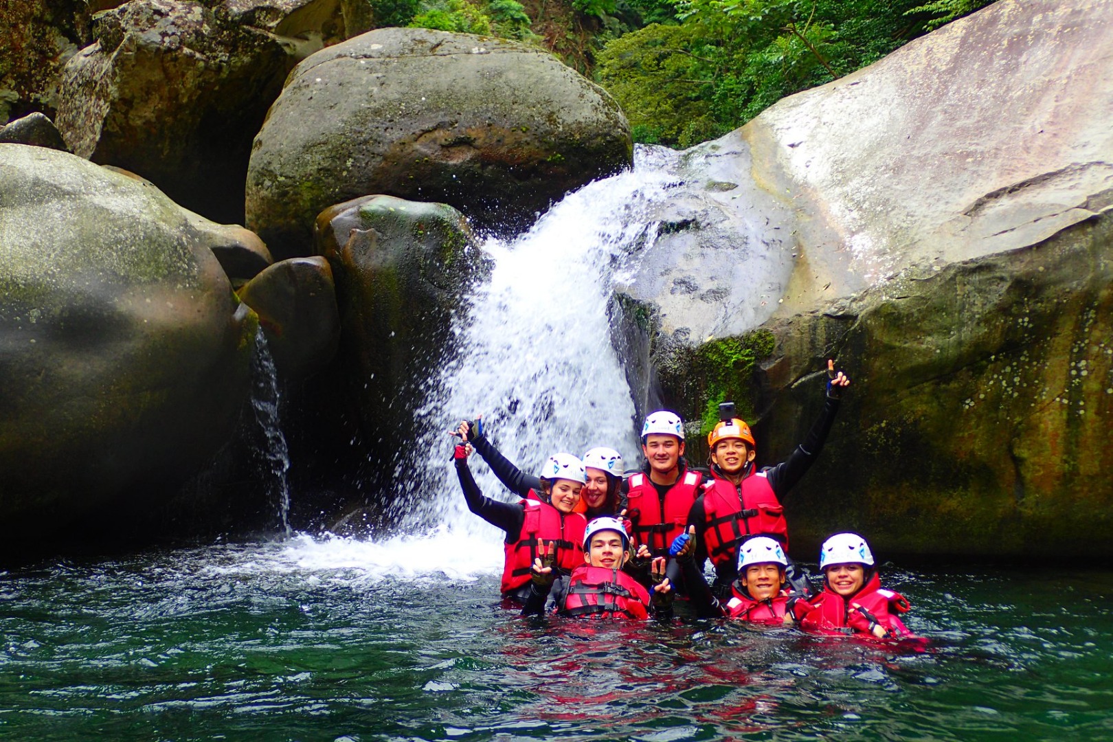 苗栗南庄風美溪溯溪-【苦花潭仙境】