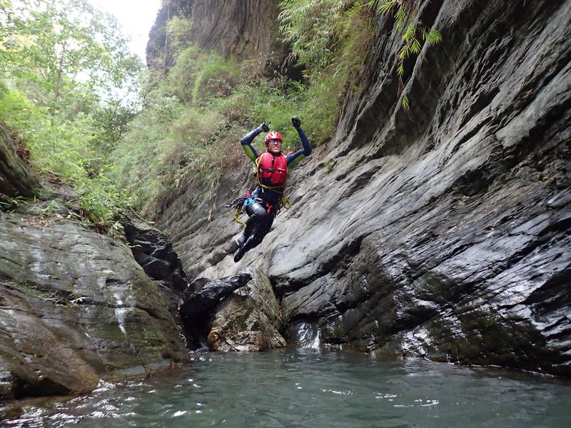 高雄茂林鄉至情谷溯溪