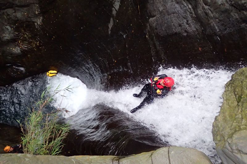 高雄茂林鄉至情谷溯溪