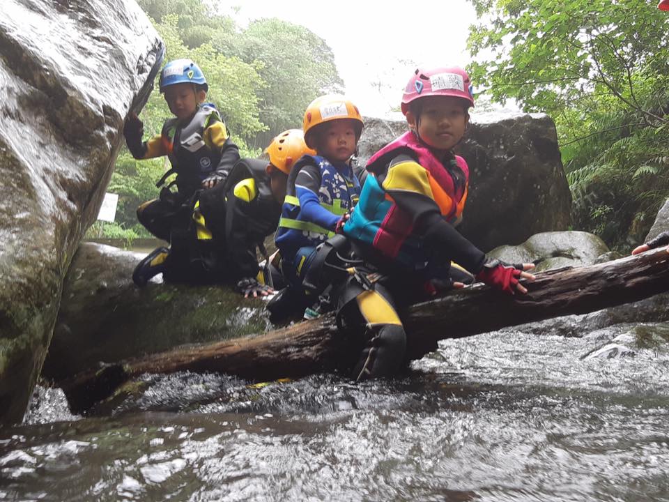 新竹尖石梅花溪親子溯溪體驗(含盥洗)-【山神的邀請】