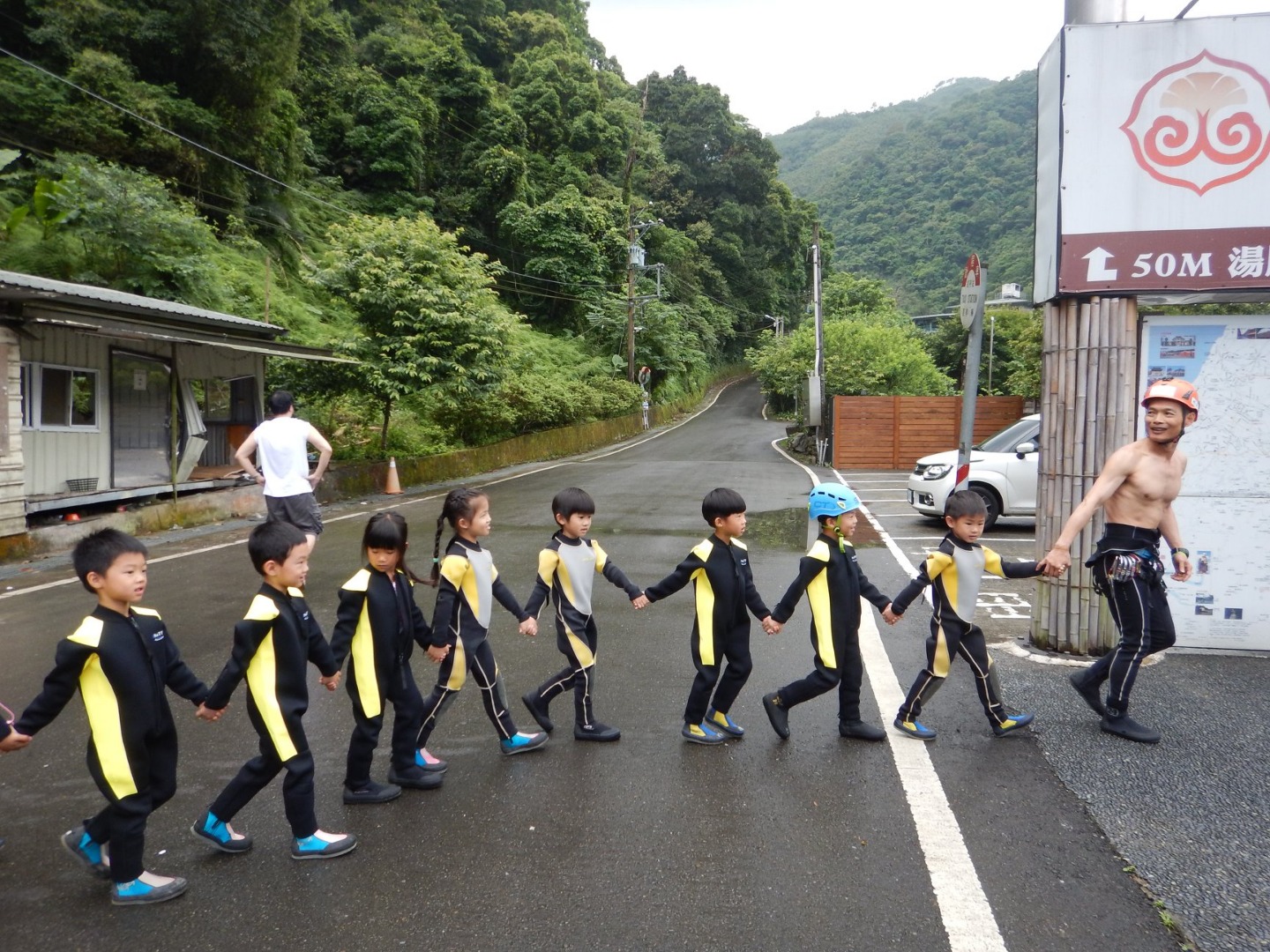 新竹尖石梅花溪親子溯溪體驗(含盥洗)-【山神的邀請】