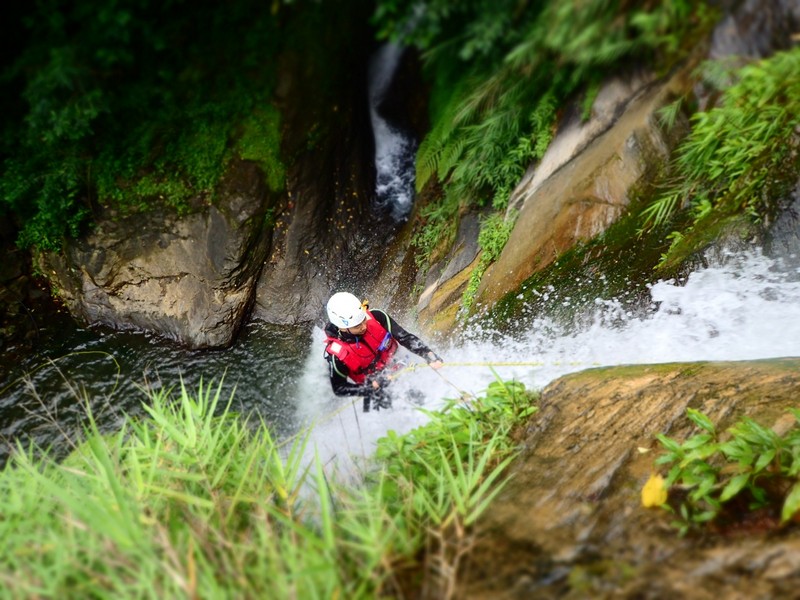 宜蘭南澳鹿角溪溪降-【新手溪降體驗】