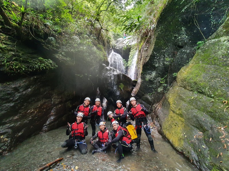 宜蘭南澳鹿角溪溪降-【新手溪降體驗】