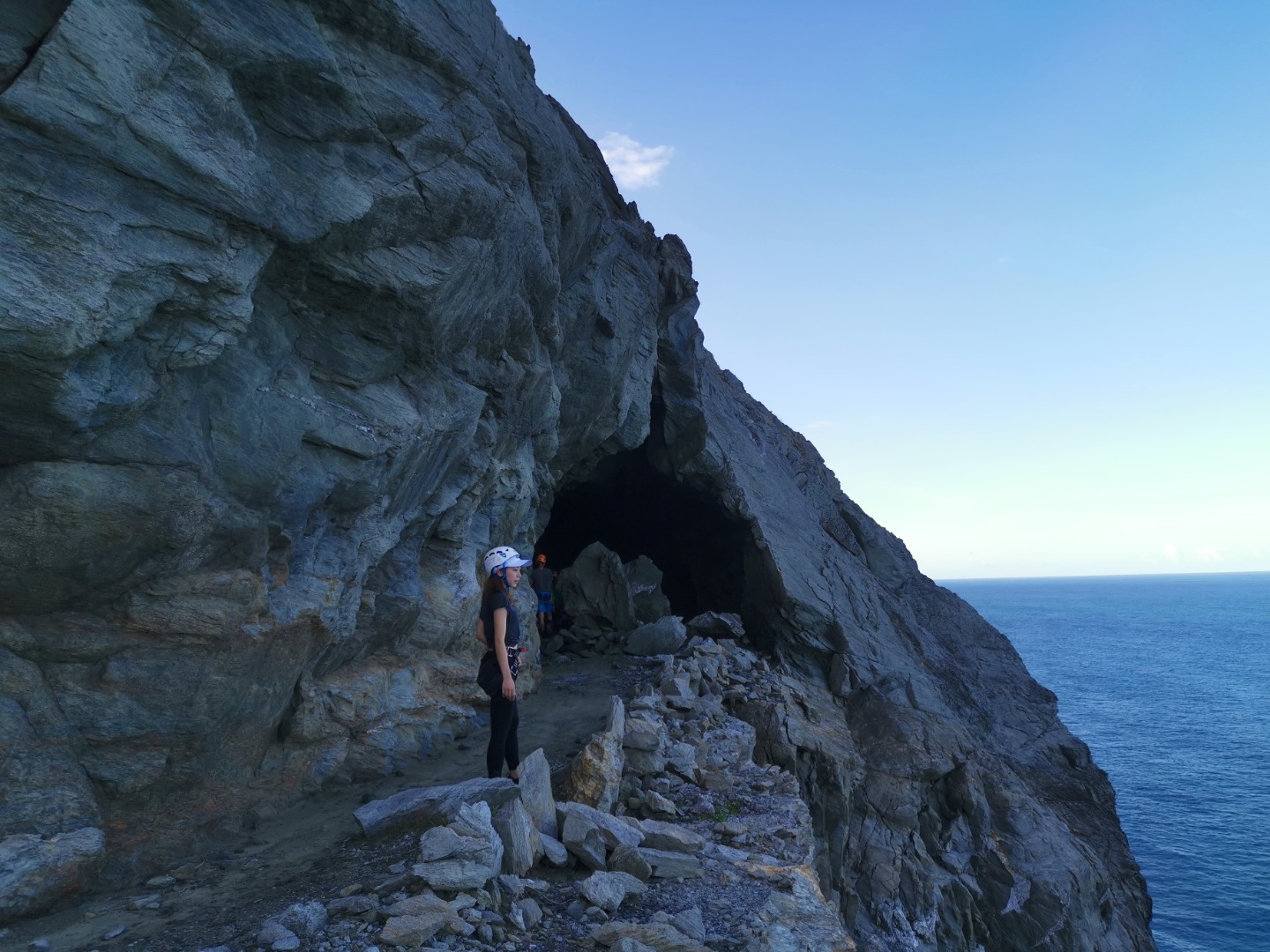 花蓮清水斷崖象鼻隧道攀岩-尋找壹元紙鈔上的祕境