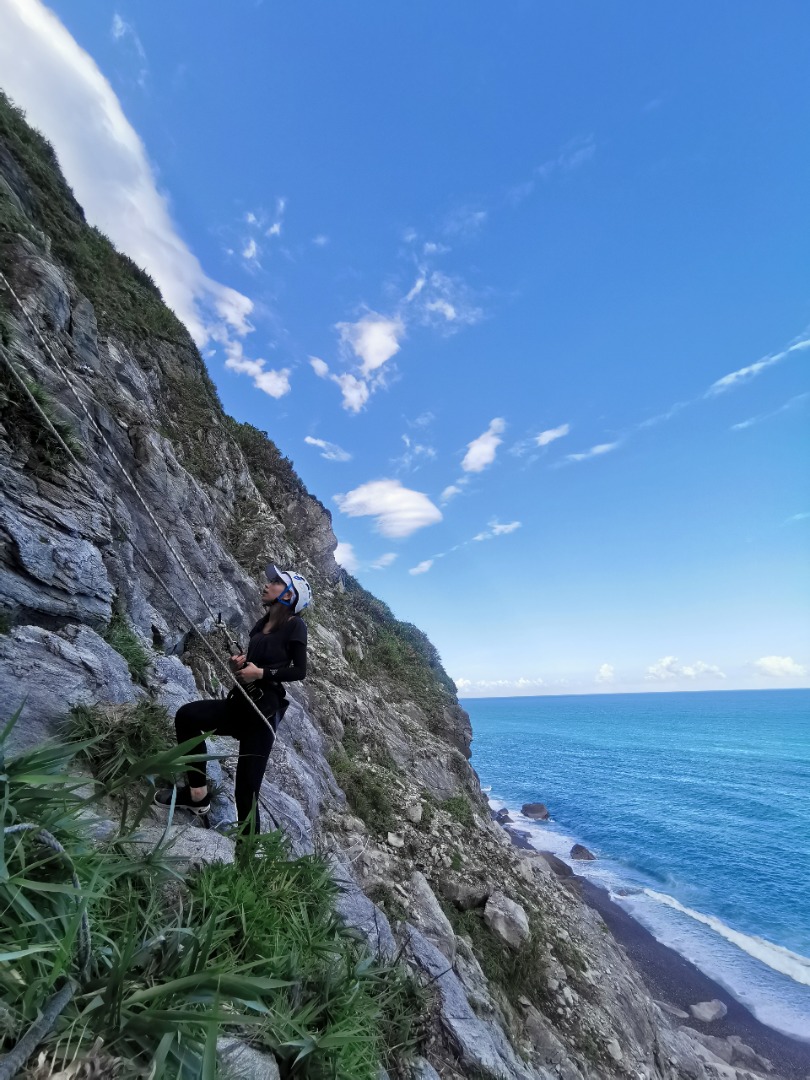 花蓮清水斷崖象鼻隧道攀岩-尋找壹元紙鈔上的祕境