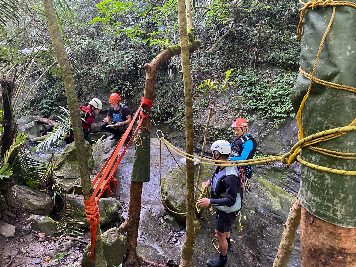 2023.03梯次-乙級溯溪教練(指導員)證照-中華民國體育總會核准