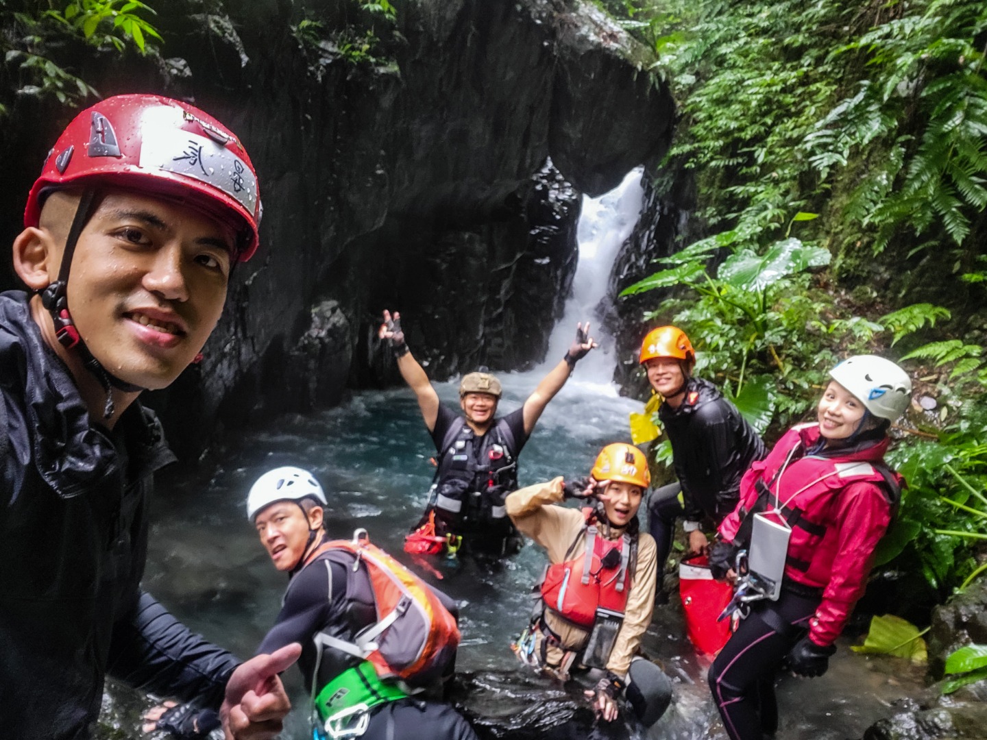 宜蘭礁溪石磐瀑布群