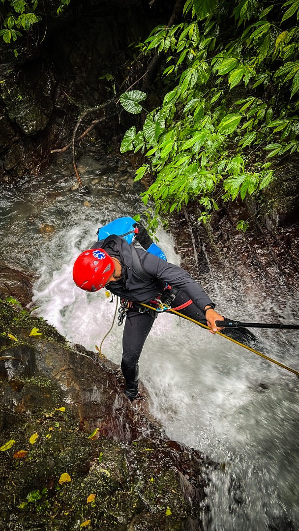 宜蘭礁溪石磐瀑布群