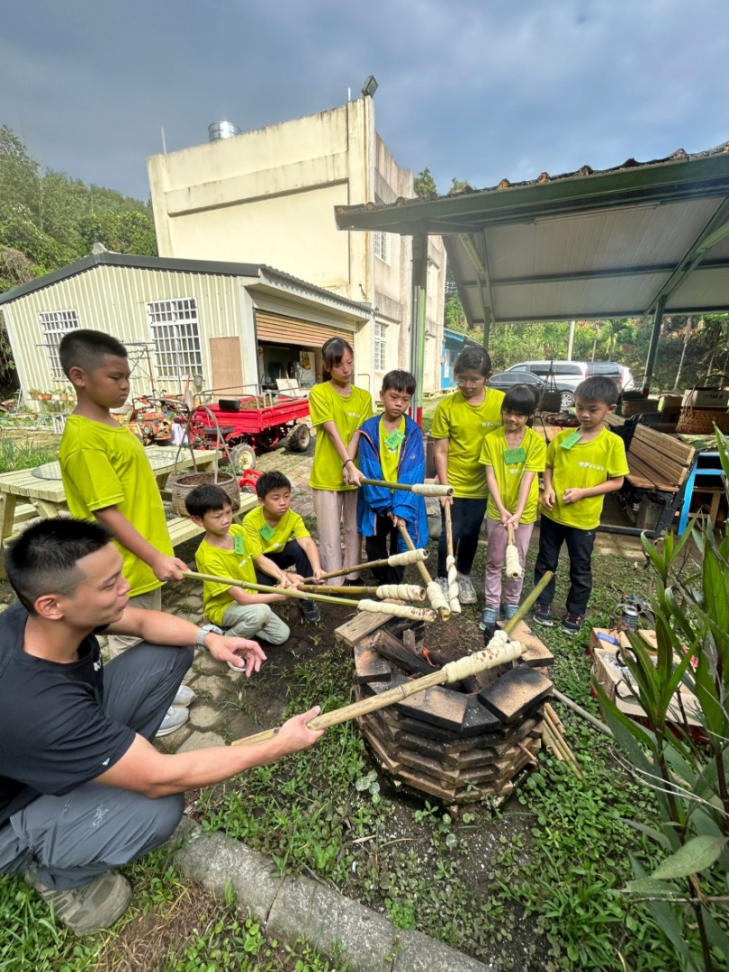 森林遊戲-攀樹活動